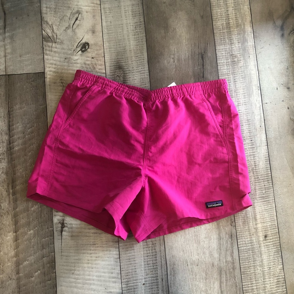 Women’s Patagonia baggies. Size L